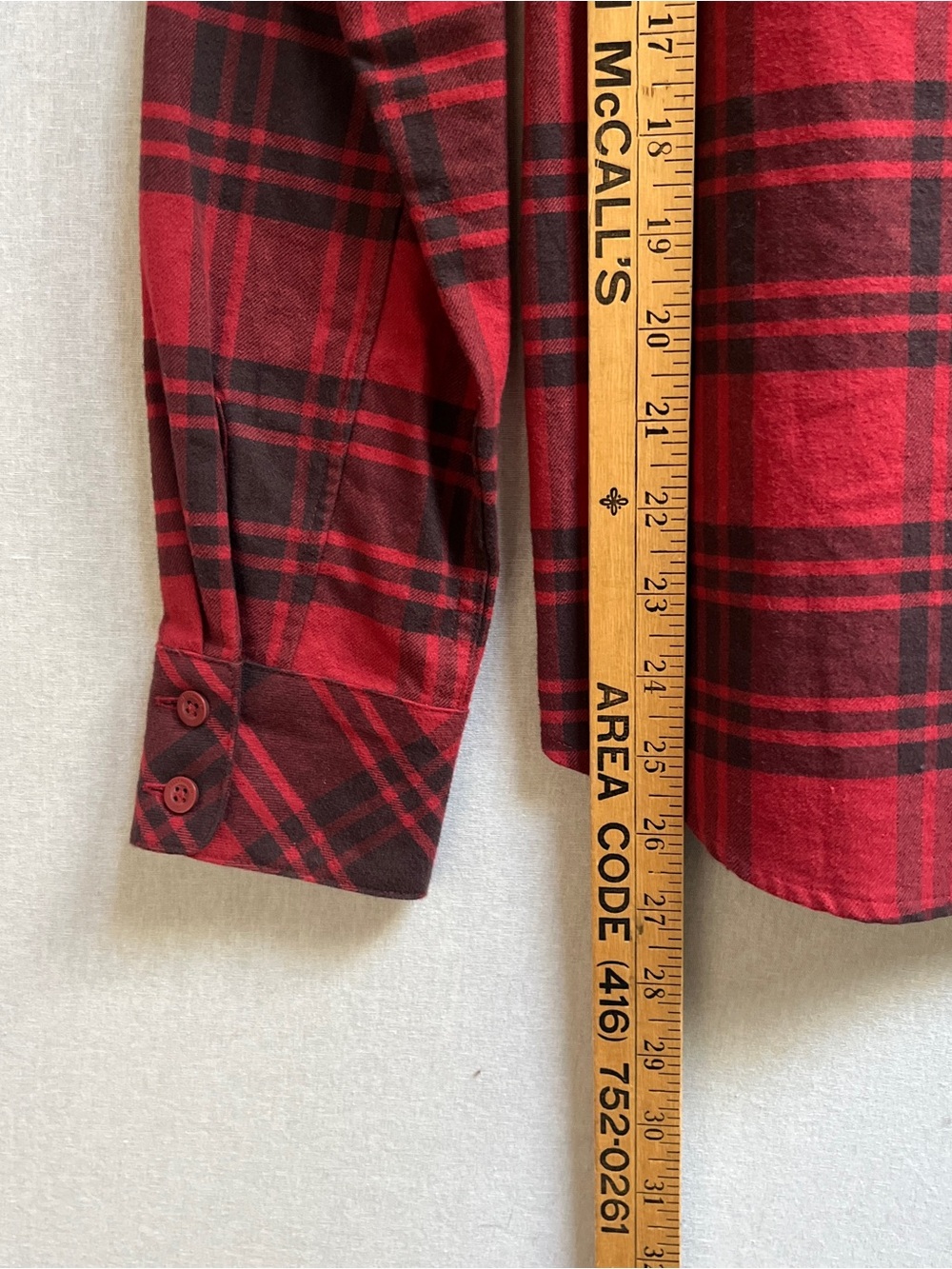 Helly Hansen Red and Black Plaid Shirt Sz L - Picture 6 of 7